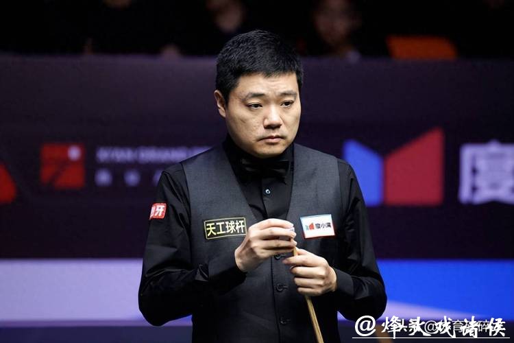斯诺克大师赛:斯佳辉无缘八强 丁俊晖将战特鲁姆普 斯诺克大师赛:斯佳辉无缘八强 丁俊晖将战特鲁姆普